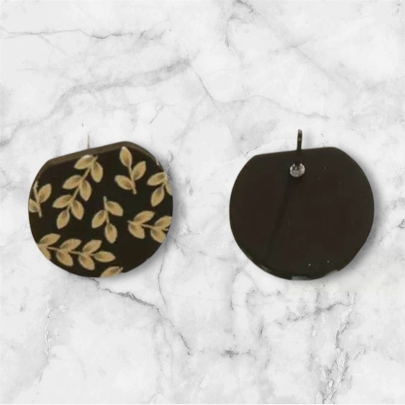 Black and Cream Leaf Pattern Earrings - Picture 3 of 5